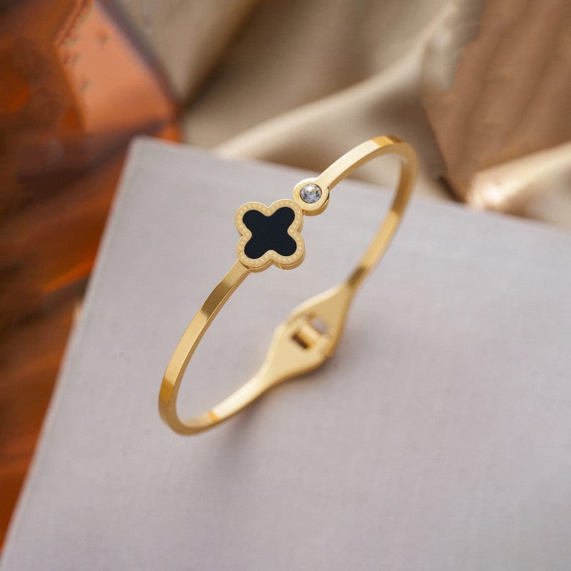 Clover Band Bracelet
