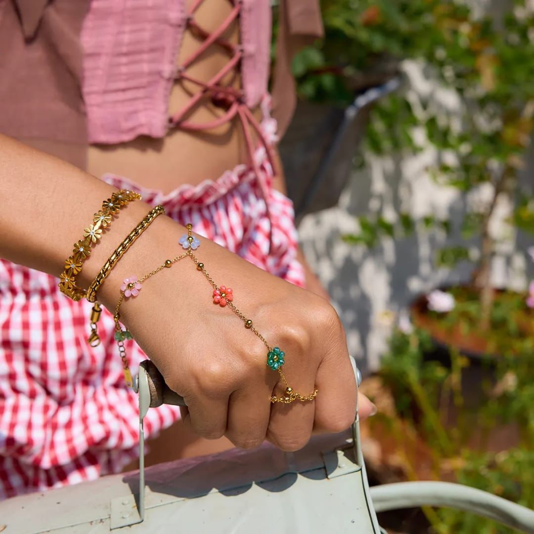 Berry Blast Hand Chain