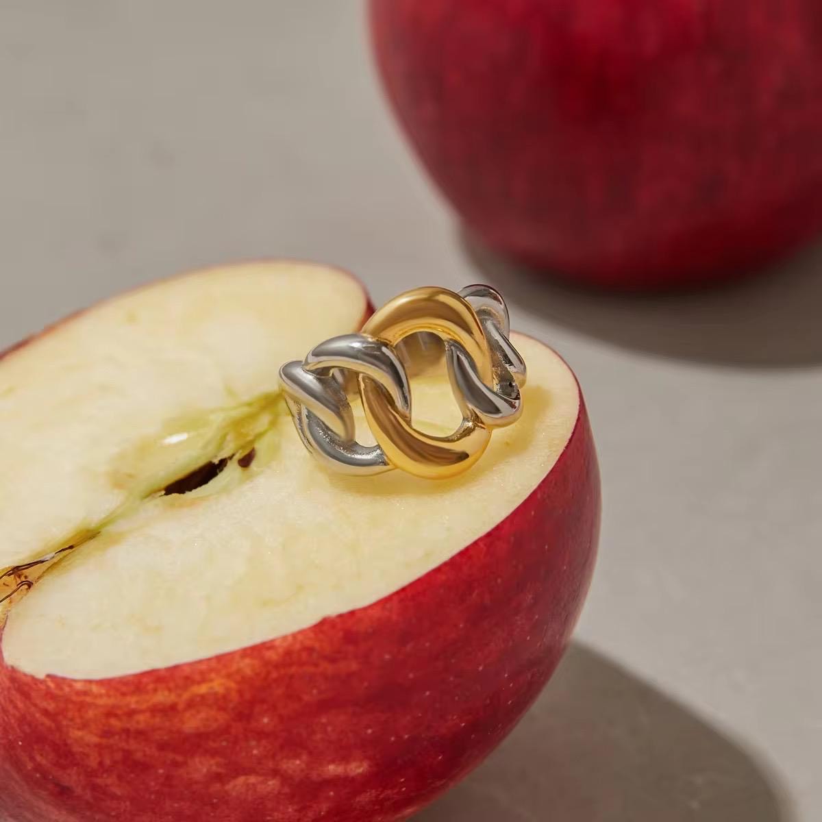 Dual Drama Ring