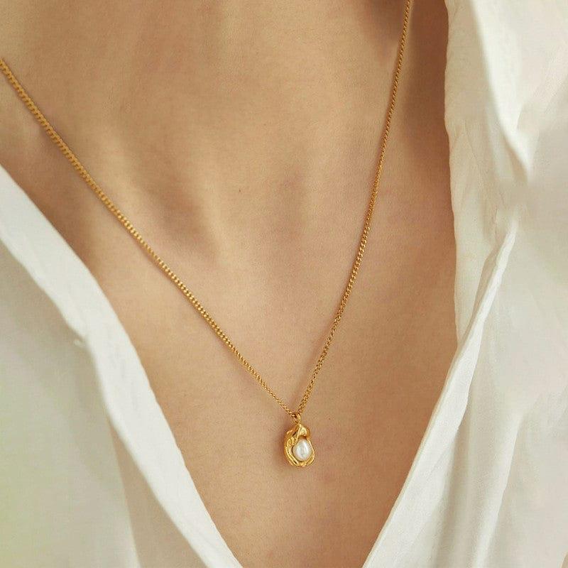 Medallion Necklace