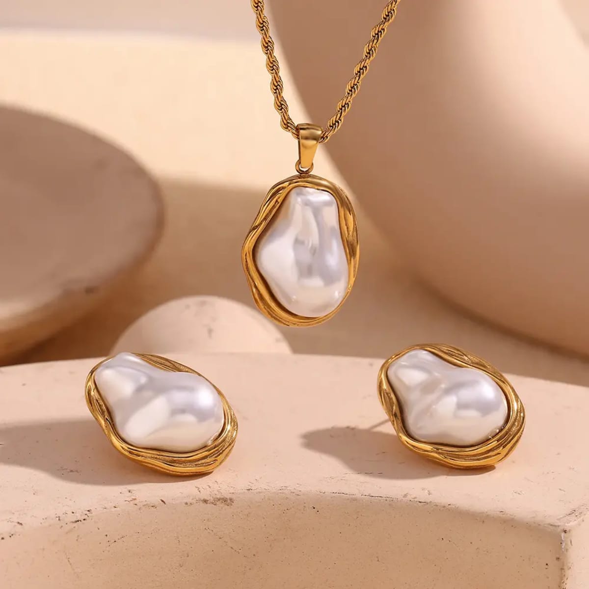 Classic Pearl Drop Necklace