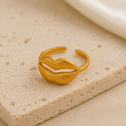 Lippy Ring