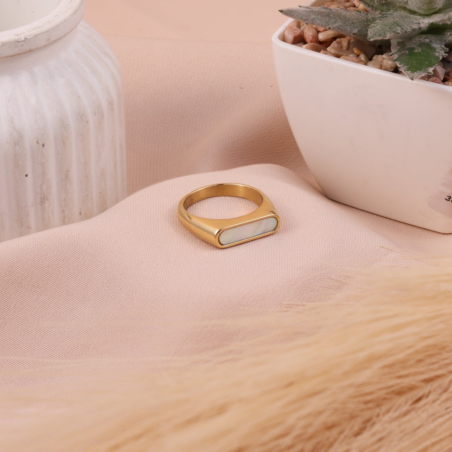 Box Band Ring