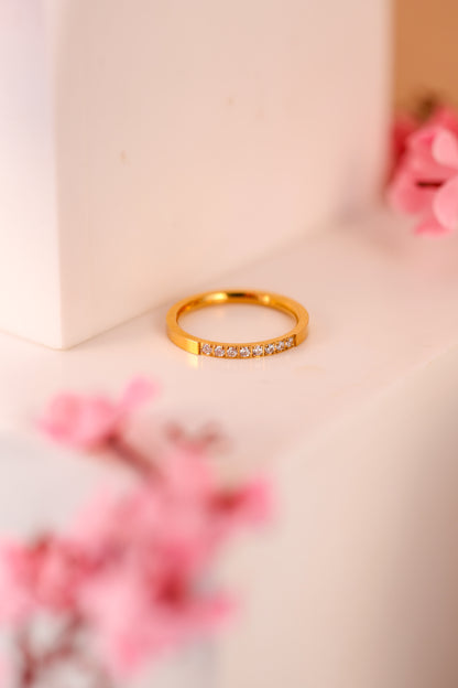 Dot-line Ring