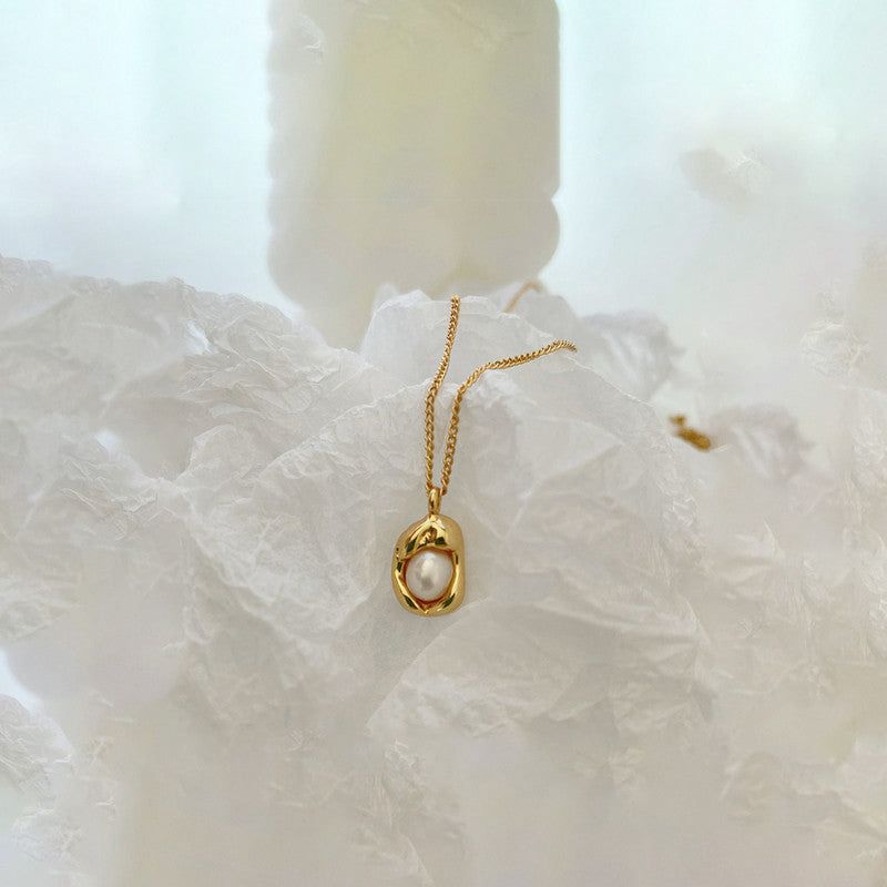 Medallion Necklace