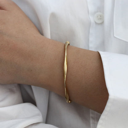 Luna Wave Bracelet