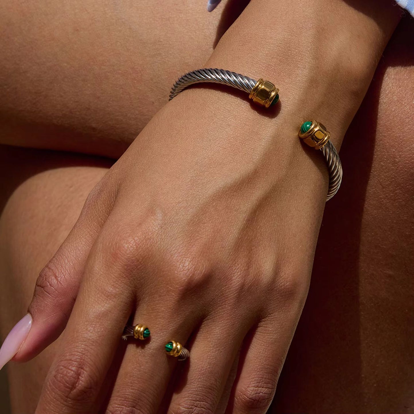 Silver Emerald Loop Bracelet
