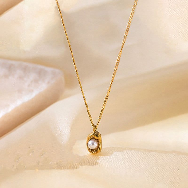 Medallion Necklace