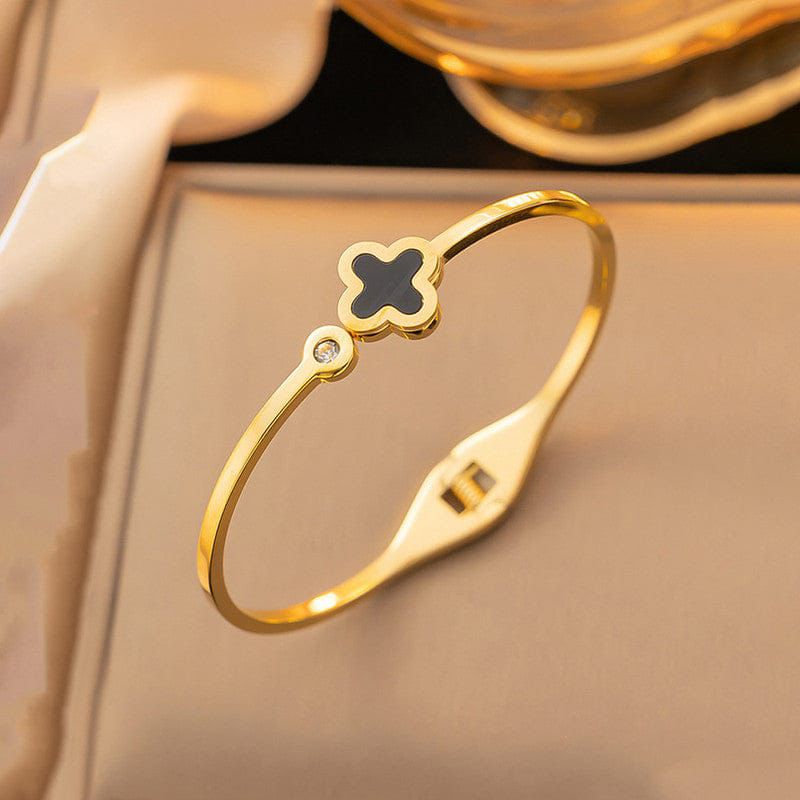 Clover Band Bracelet