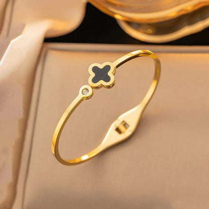 Clover Band Bracelet