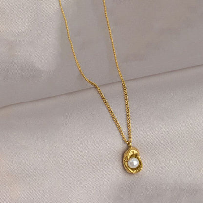 Medallion Necklace